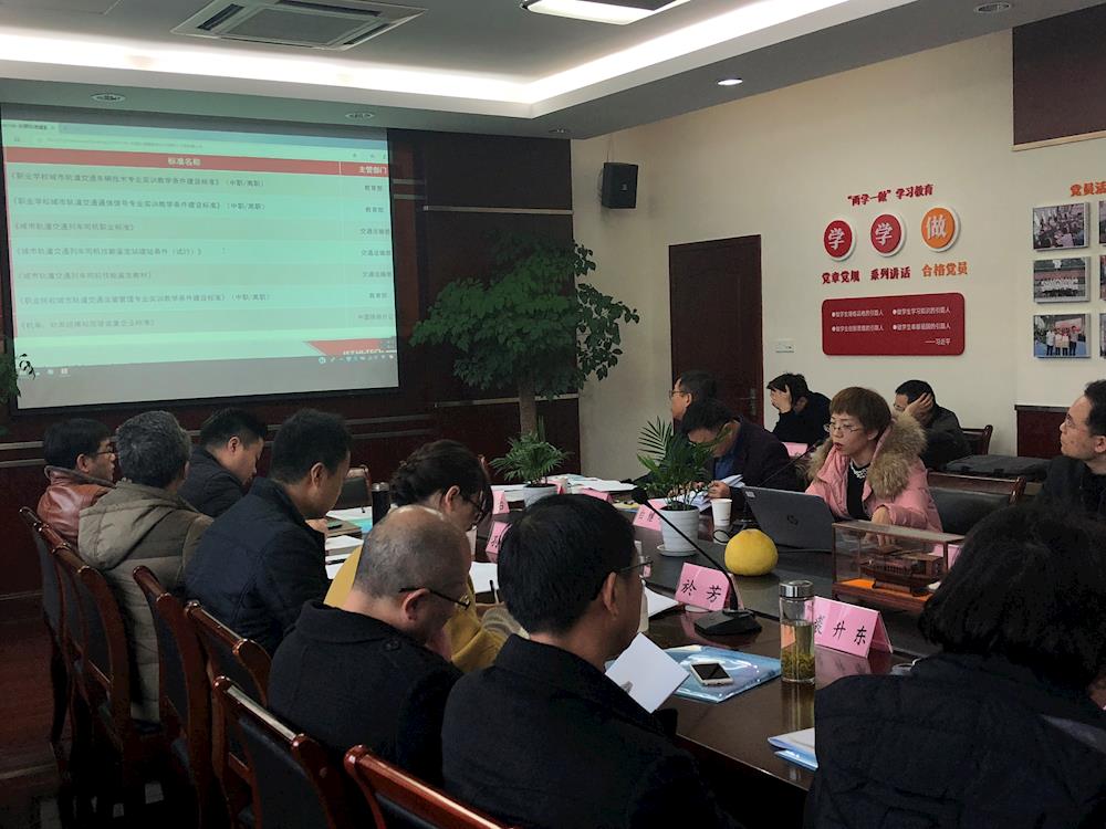 115d16e88a3643b6a2fddc6cfce40561.JPG 115d16e88a3643b6a2fddc6cfce40561.JPG